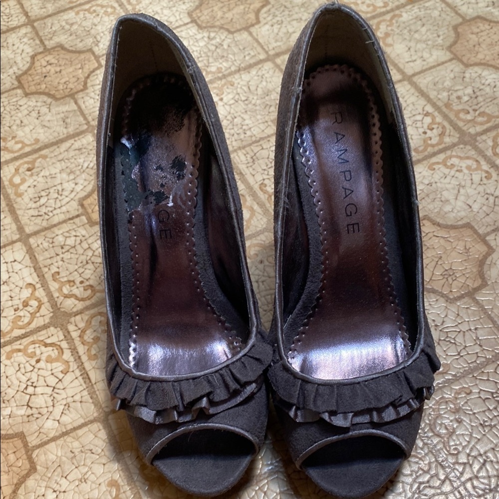 Rampage Women's Brown Gray Suede Heels